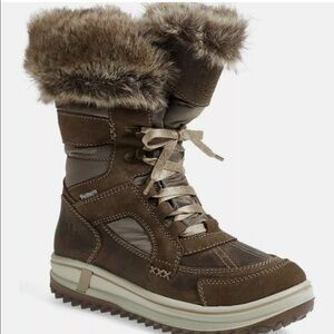 Santana Canada Marta Tan Snow Boot Side Zip Size 6.5 37